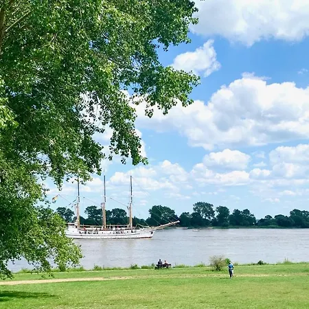Winzig Wohnen Tiny House Frigg Direkt Am Weserstrand Elsfleth